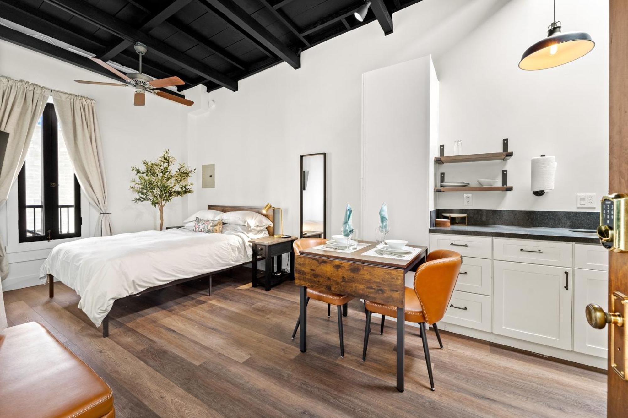 The Artifact Aparthotel San Diego